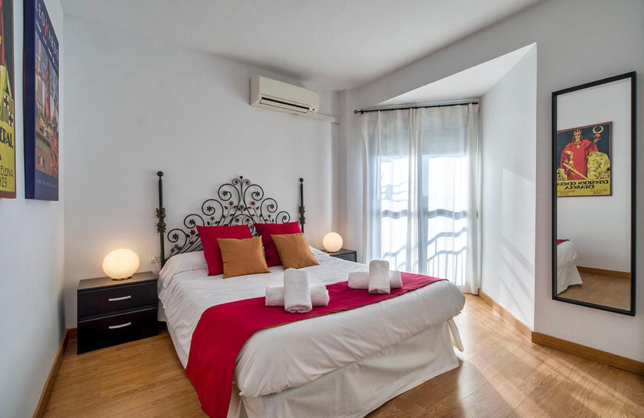 Homefeel Cartuja Seville Exterior photo