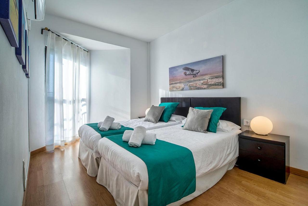 Homefeel Cartuja Seville Exterior photo